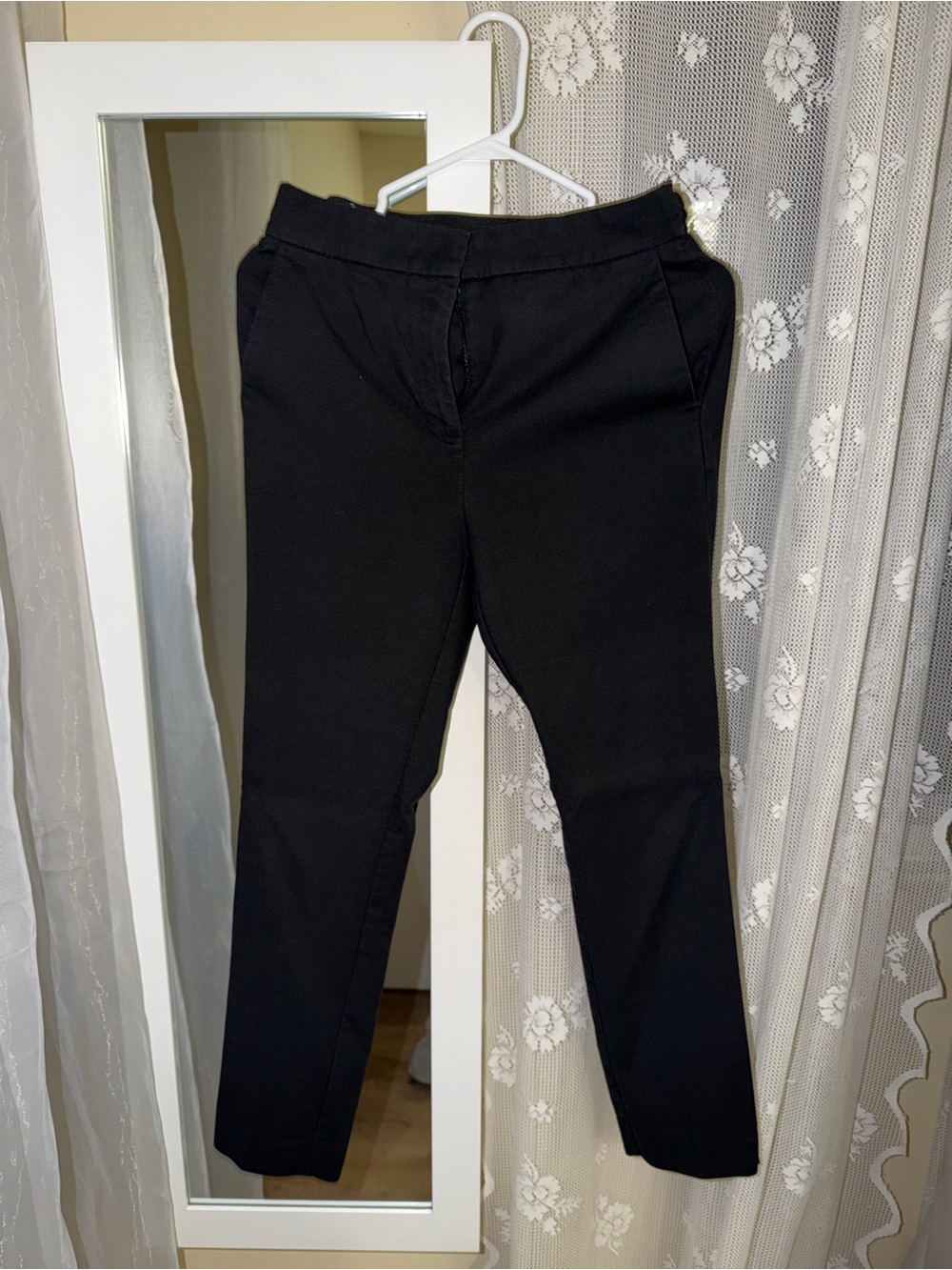 Zara Men's Black Slim Tapered Chinos